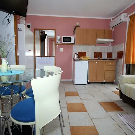 Sersic Apartamento Baška