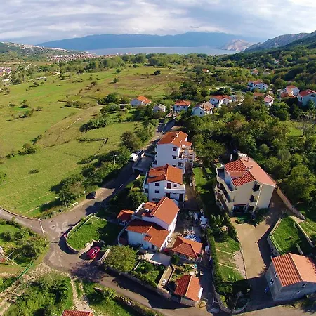Apartment Sersic Baska (Krk)